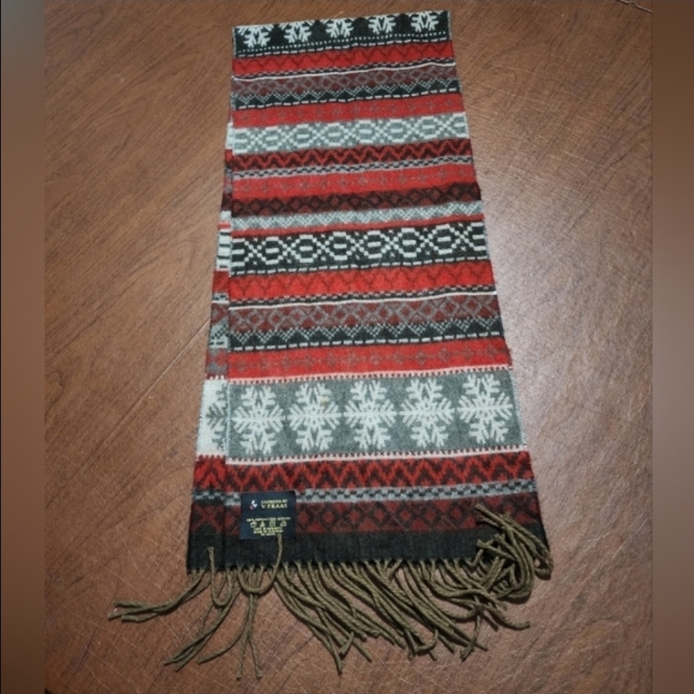 NWOT - Unisex - 2 Scarves - Picture 6 of 8